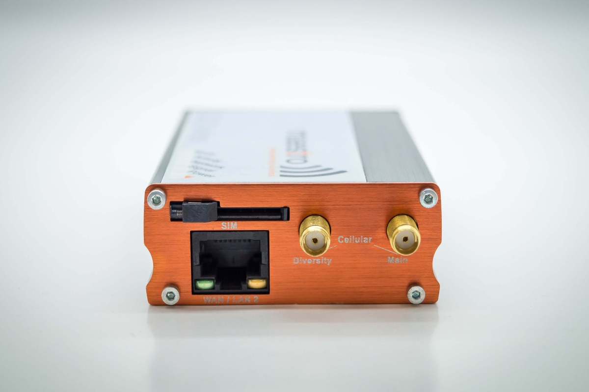 E224HPL2S - Lantronix